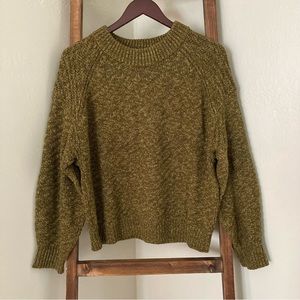 Universal Thread Green Knit Sweater
